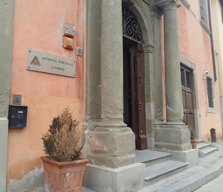 
	Palazzo Rosciano, sede dell'Autorit&agrave; di sistema portuale (foto d'archivio)

