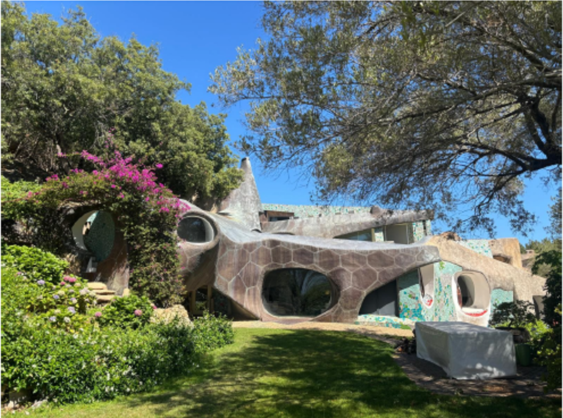 Nelle ville disegnate da Jacques Couëlle il primo museo della Costa Smeralda