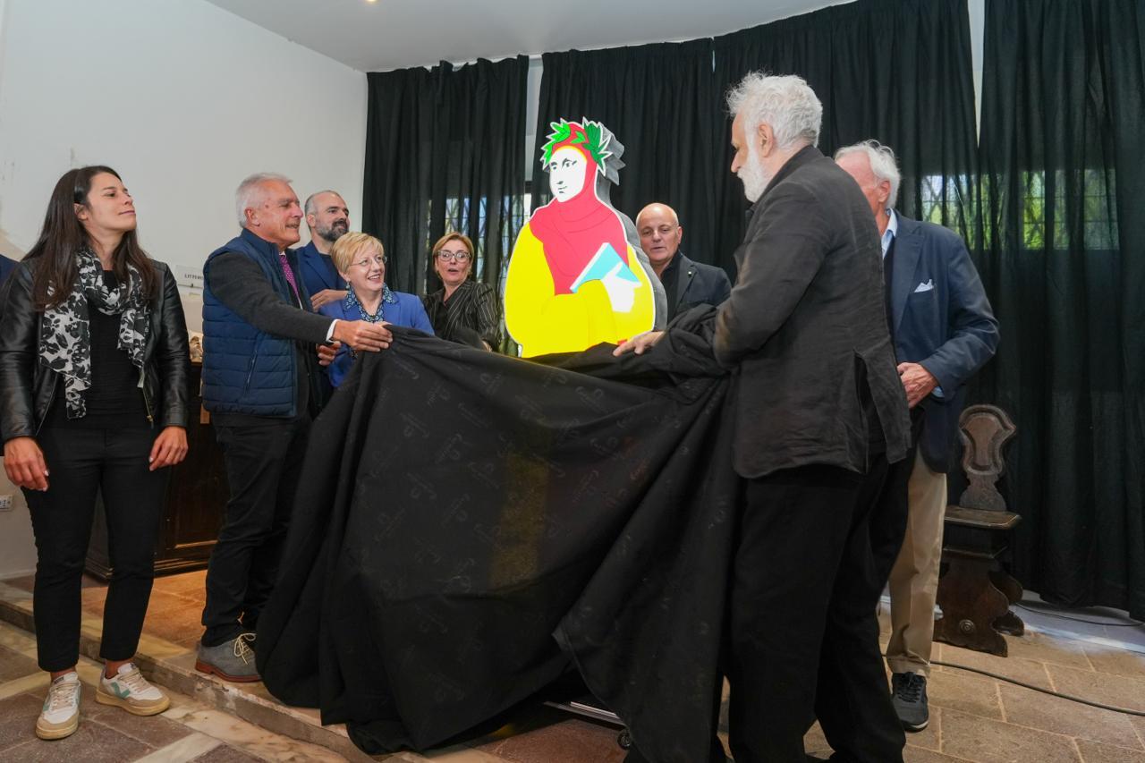 Un momento della inaugurazione (foto Paolo Nucci)