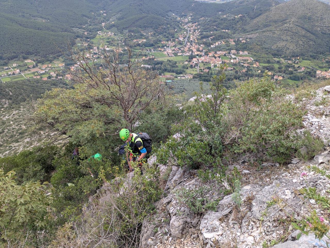 Lucca, coppia in difficoltà recuperata dal Soccorso alpino