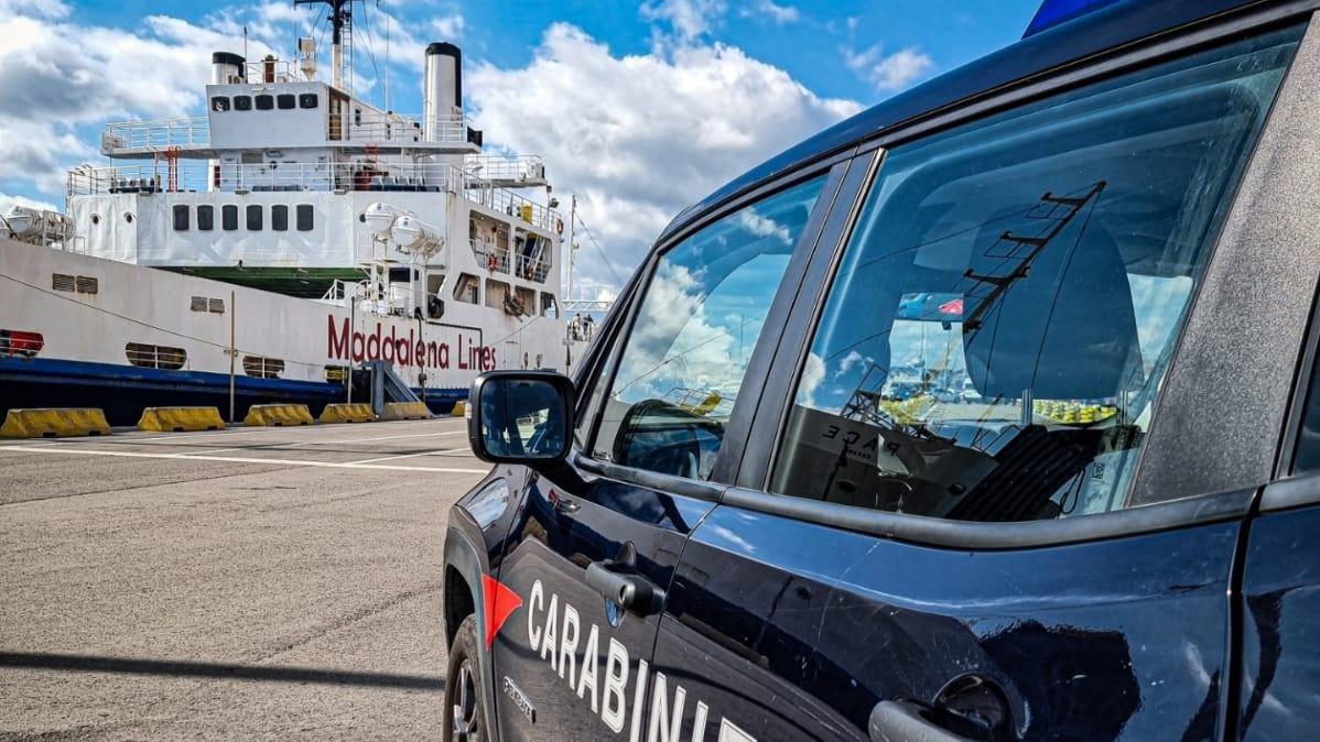 Sicurezza e ambiente: maxi controlli dei carabinieri a La Maddalena