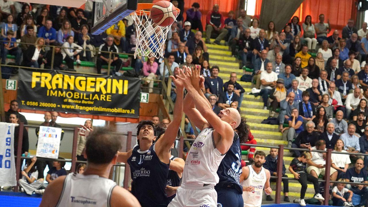 
	Gabrovsek a rimbalzo (foto Stick)

