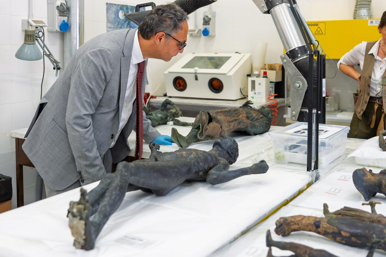 
	Nel laboratorio di restauro di Grosseto sar&agrave; possibile osservare i bronzi di San Casciano dei Bagni

