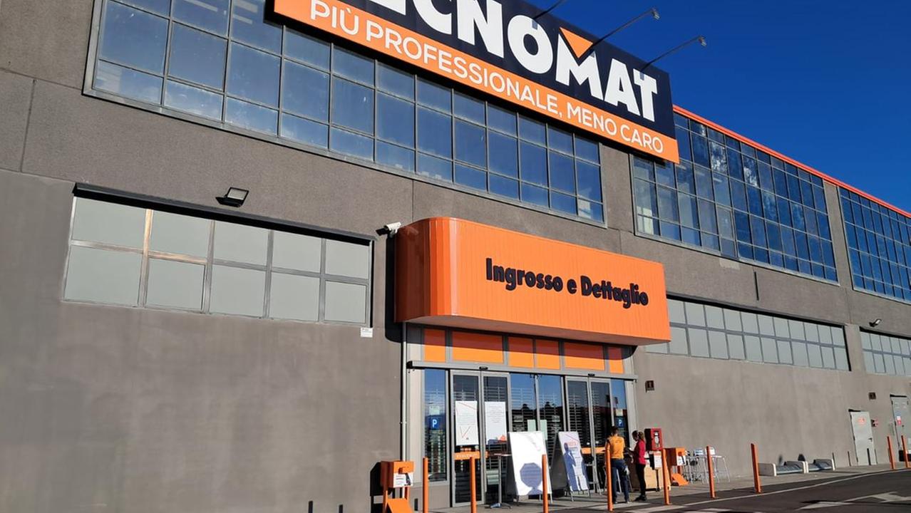 Guerra del bricolage a Olbia: chiude Tecnomat