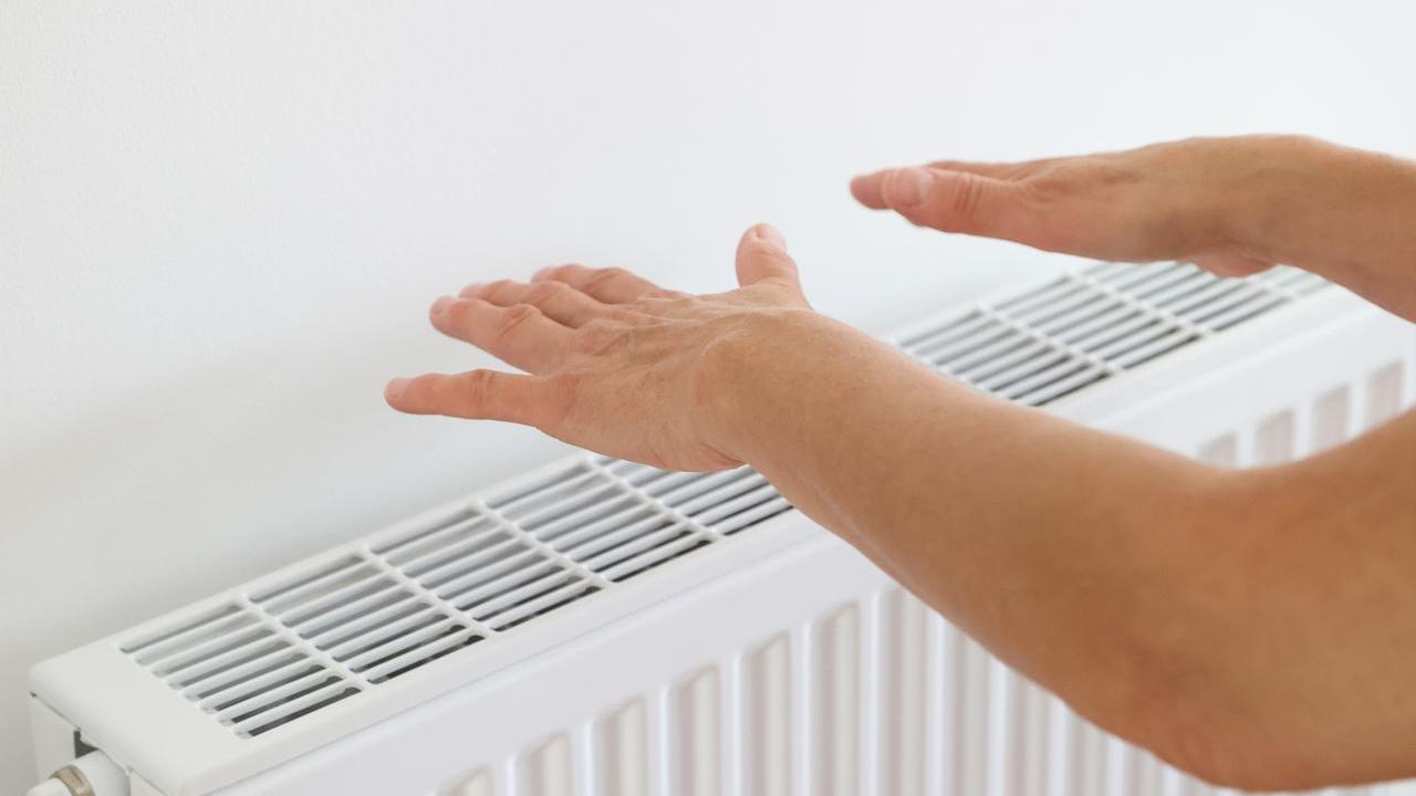 Riscaldamento, quando si accendono i termosifoni in Sardegna: i consigli per tagliare i consumi