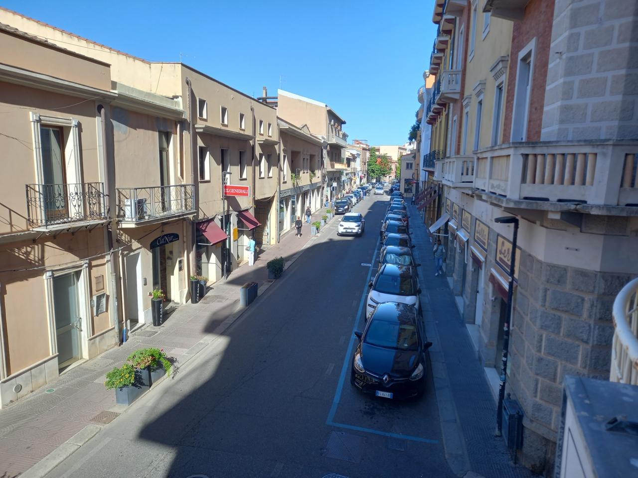 
	Via Tirso

