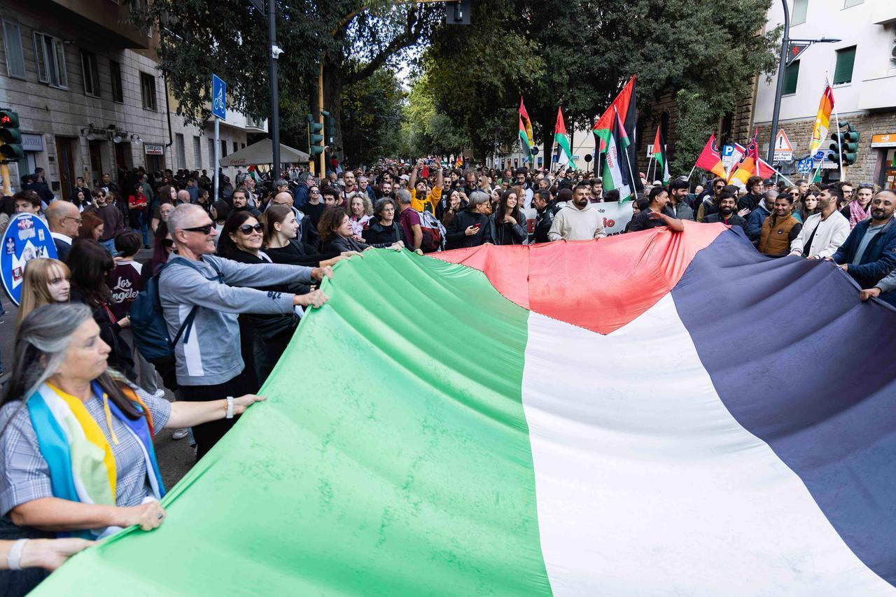 Palestina, lo sciopero dei portuali diventa europeo