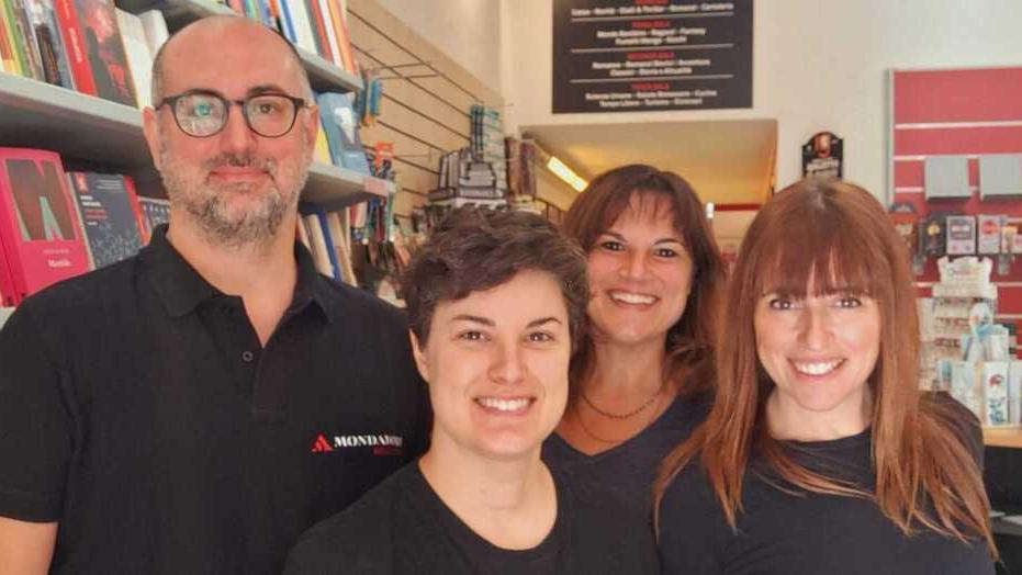 Il team della libreria: Marco, Elena, Chiara e Silvia