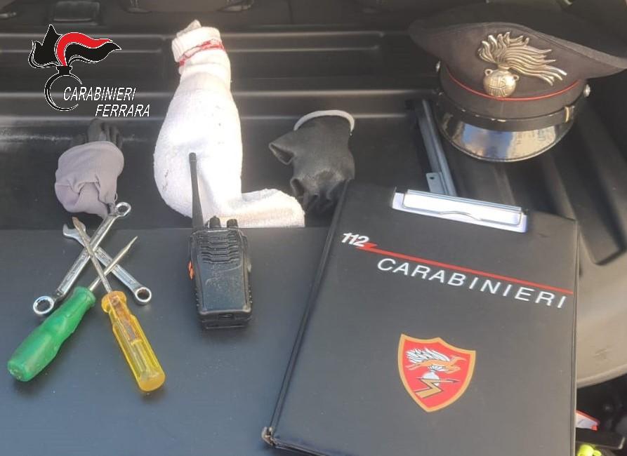 Trovati con arnesi da scasso a Lido Scacchi