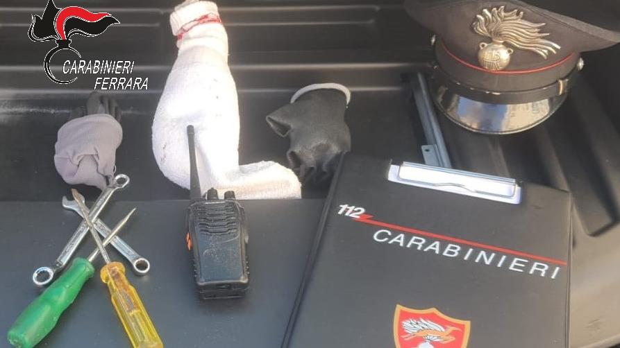 Trovati con arnesi da scasso a Lido Scacchi