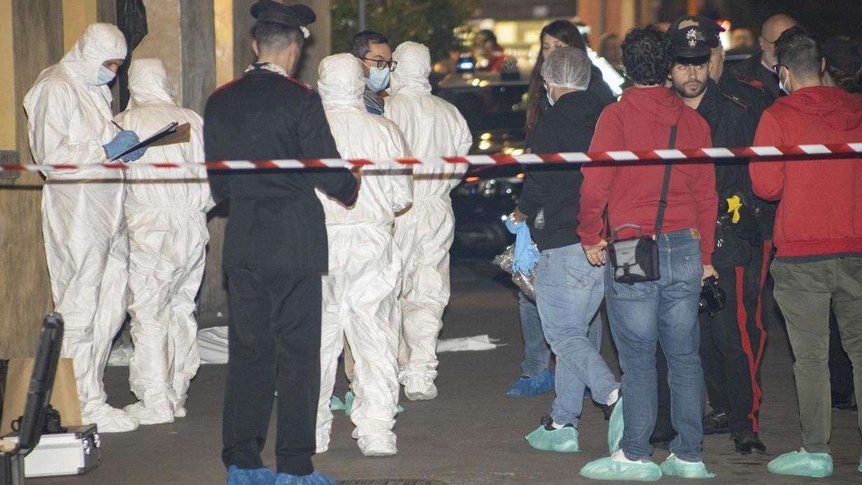 La Scientifica sul luogo dell'omicidio suicidio a Castelfranco