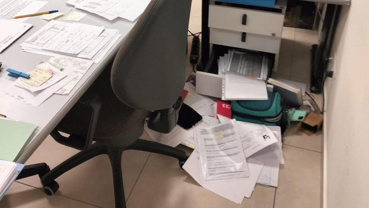 Livorno, devastano la sede della Caritas per rubare 35 euro