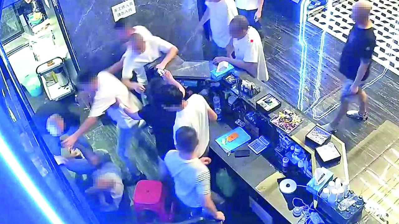 Il tentato omicidio di Chang Meng Zhang al Number One di via Scarlatti