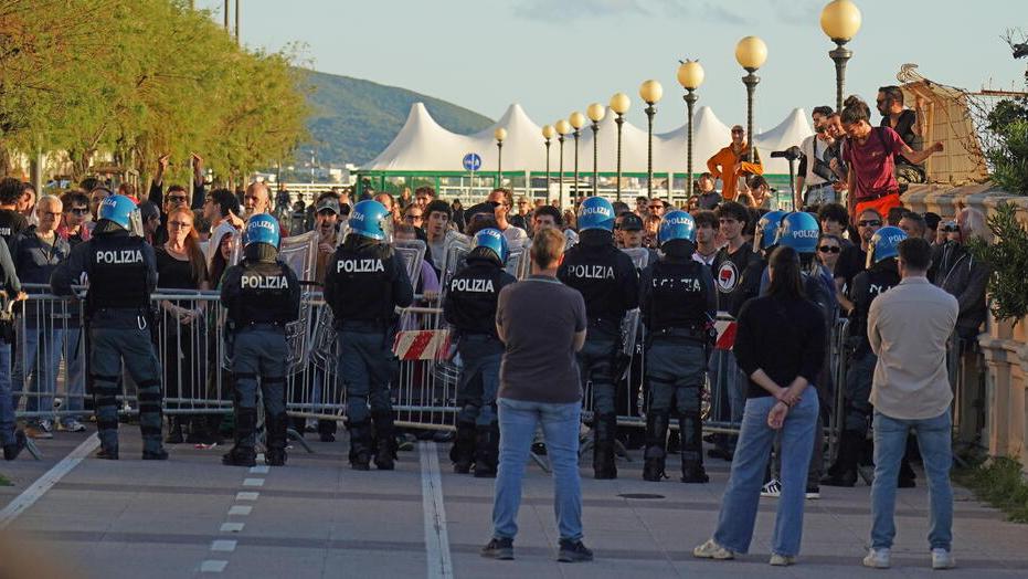 Livorno, Matteo Salvini al Mercatino del venerdì: «Farà volantinaggio col gazebo»<br type="_moz" />