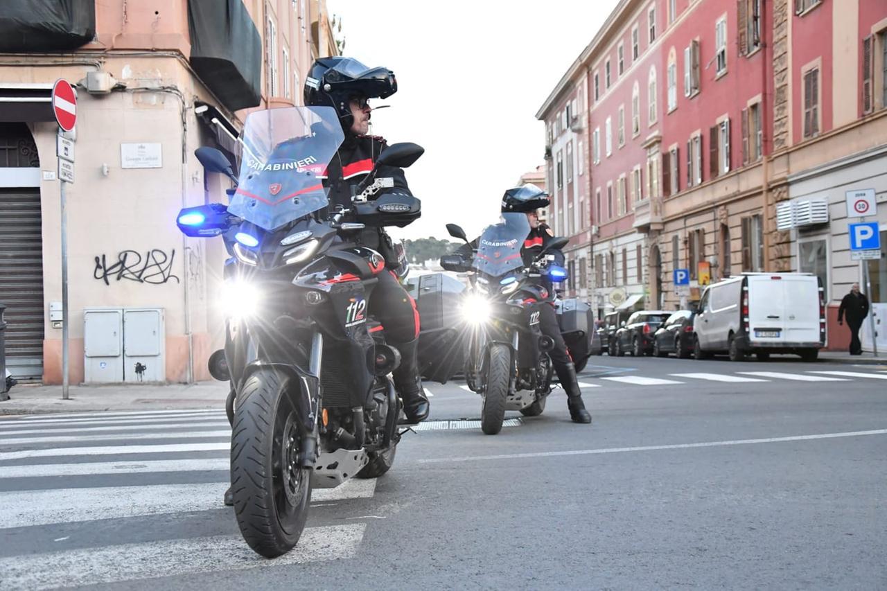 Banda delle pasticcerie in azione, raid e furti nella notte: ladri in fuga col bottino
