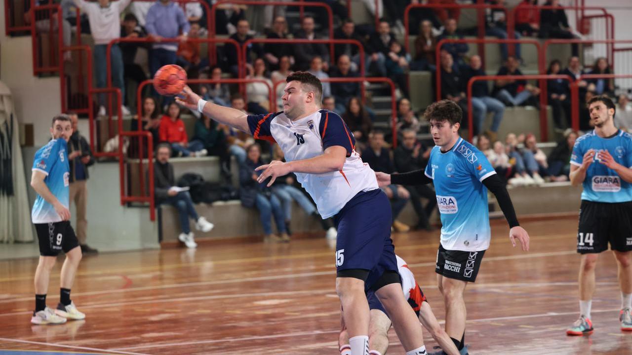 Più palestre e spazi a Ferrara: società sollevate dopo anni complessi