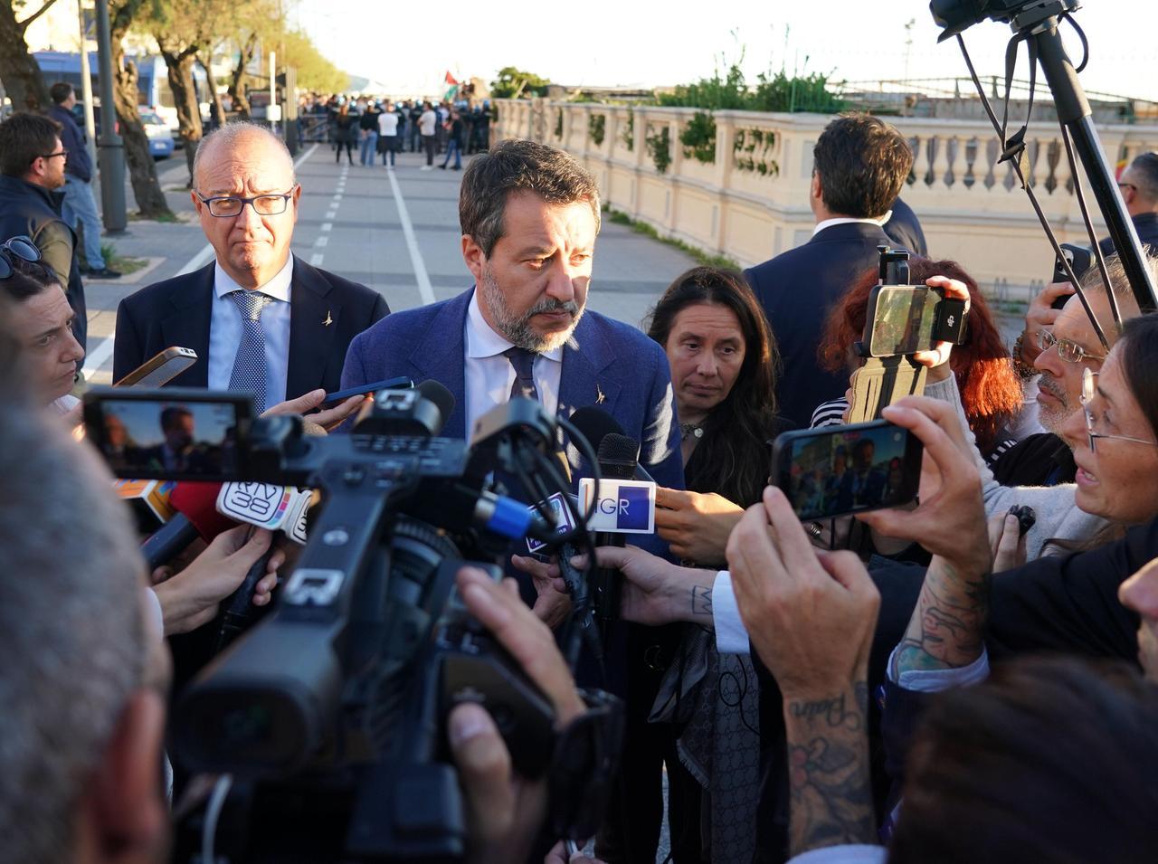 Livorno, dietrofront di Matteo Salvini: niente mercato. La nuova location scelta