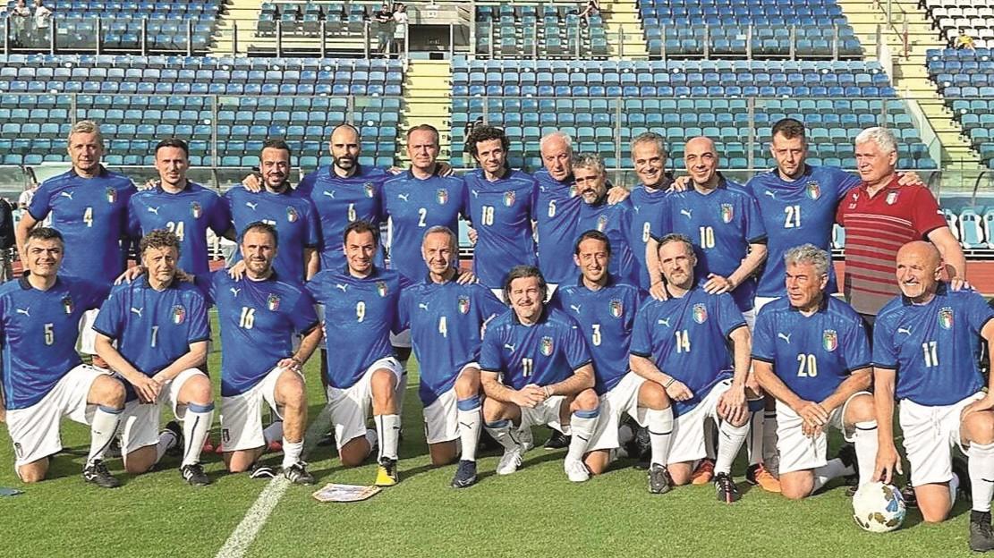 Politici in campo, gioca la nazionale italiana dei parlamentari: il capitano è Dario Giagoni