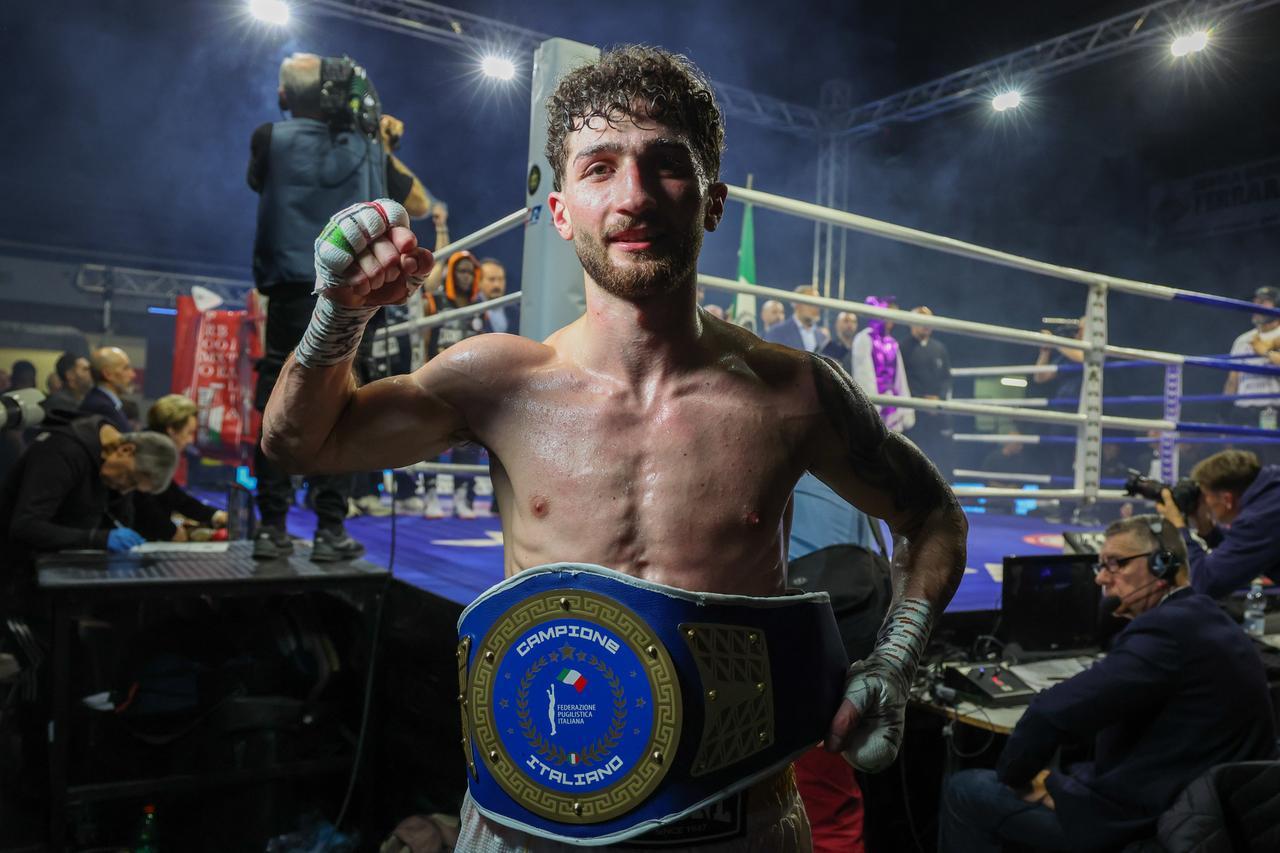 Il ferrarese Licata difende il titolo italiano dei welter. Con De Filippo è sfida tra imbattuti