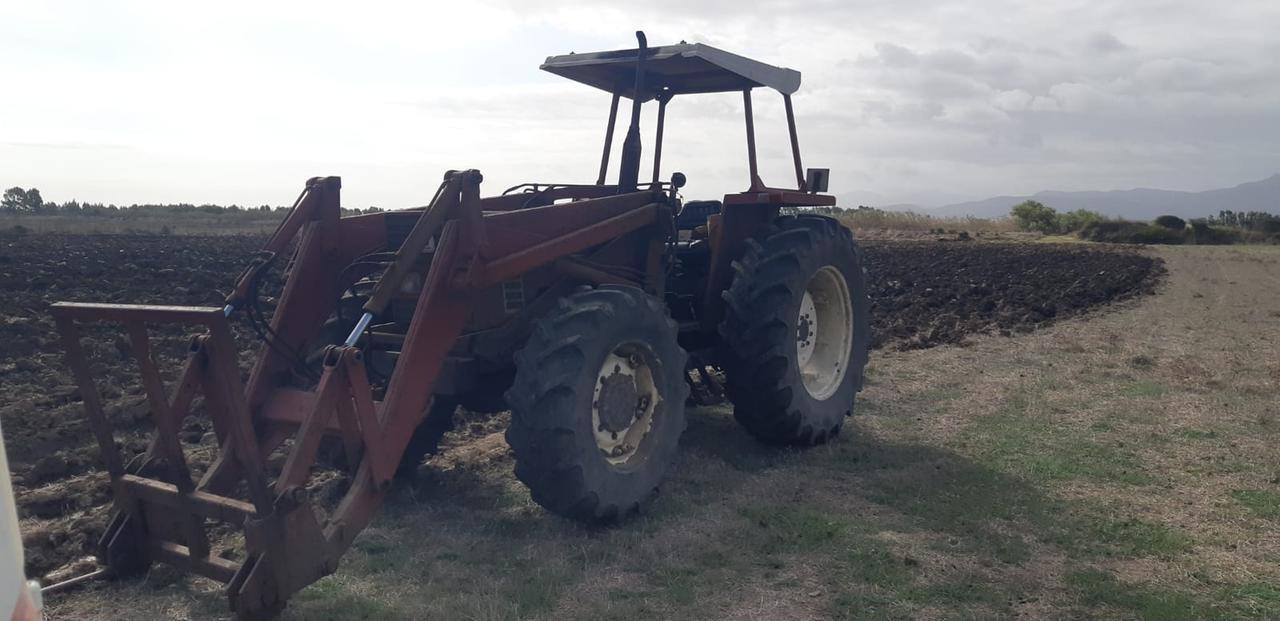 Gli rubano il trattore nuovo, agricoltore derubato può ricomprarlo dopo la raccolta fondi: «Grazie, ora posso tornare nei miei campi»
