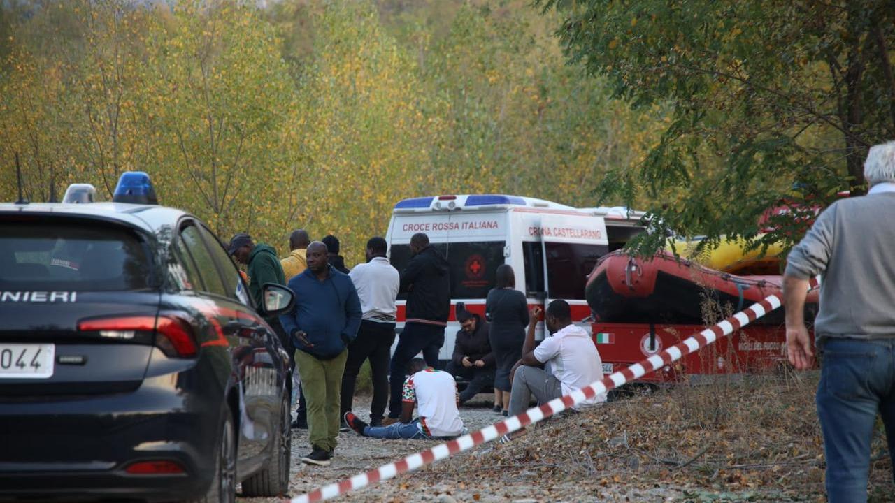 Castellarano, muore a 13 anni dopo un tuffo nel Secchia davanti agli amici