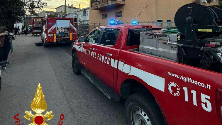 Scontro tra due auto, donna ferita finisce in ospedale