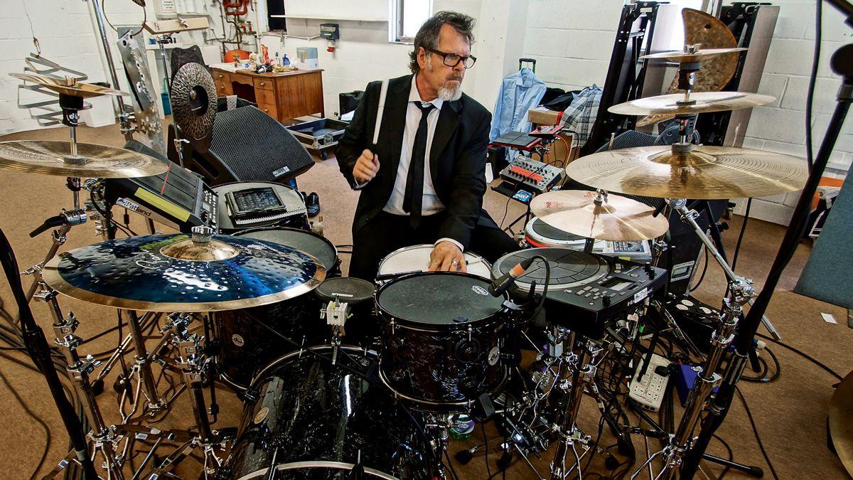 Gli Ergot Project tornano con un album insieme al batterista dei King Crimson