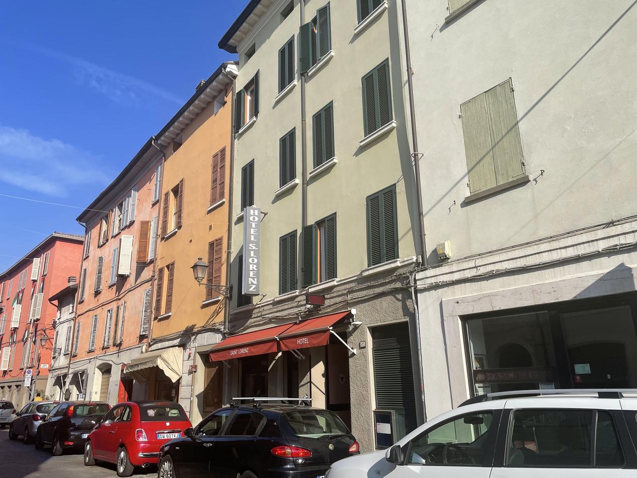 Due hotel “cambiano pelle”, diventeranno studentati: ecco quali sono
