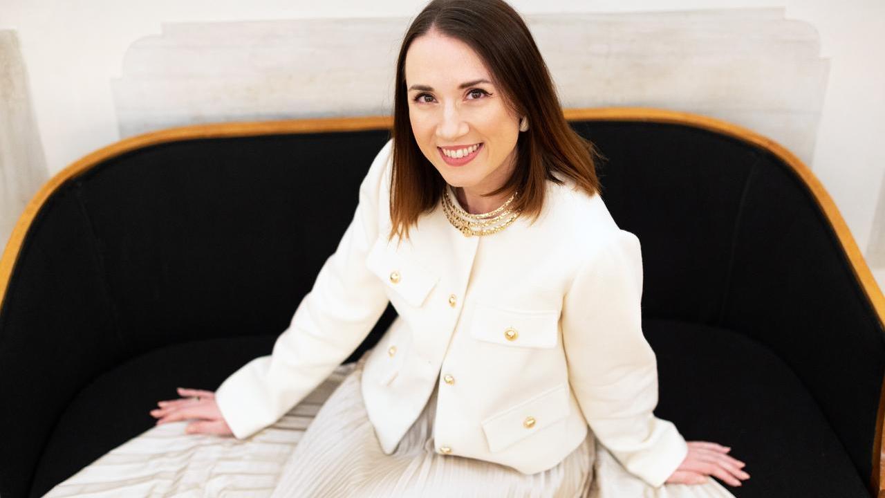 Serena Artioli, carpigiana classe 1987, è Felicia Kingsley