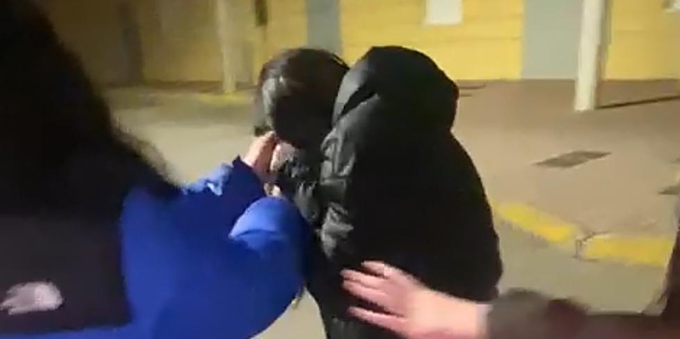 Nove rapine davanti a scuola e in corriera: ventenne arrestato