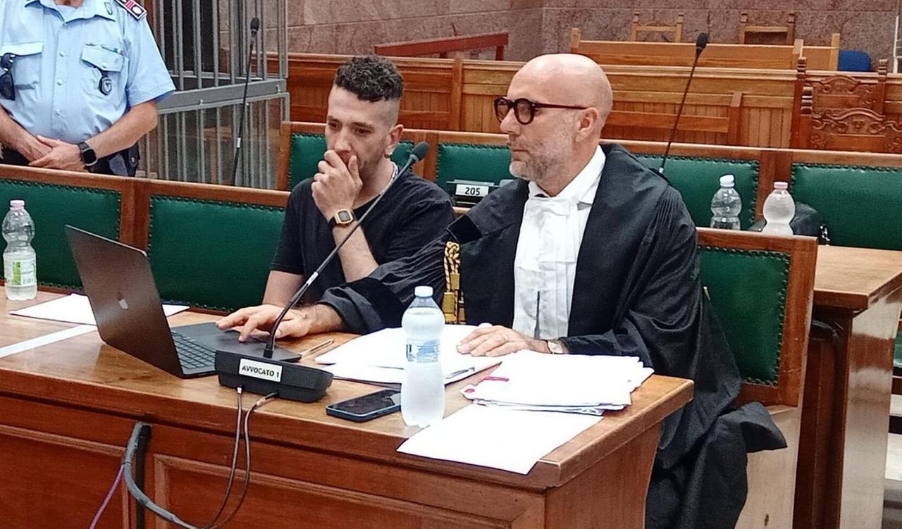 Fabio Malu in Corte D'Assise con il suo difensore Giampaolo Murrighile