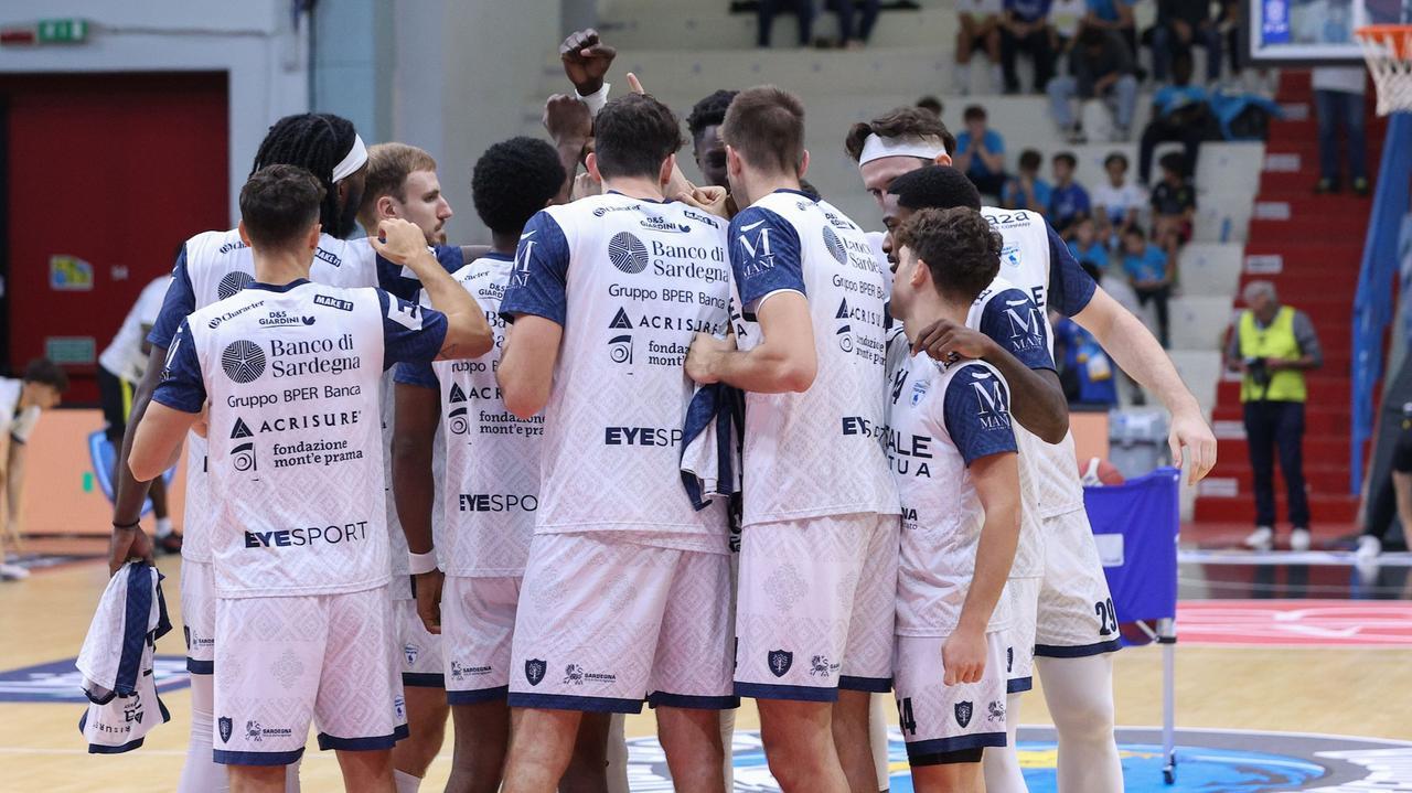 La Dinamo fa un tuffo in Europa per provare a sbloccarsi