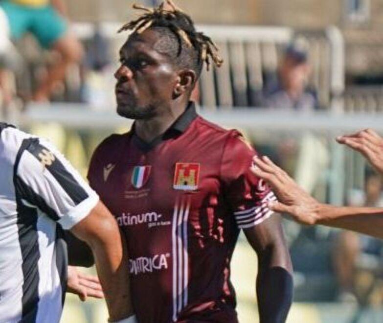 Livorno, reintegrato Bonassi, fuori Welbeck. E Esciua fa traballare Formisano<br>
