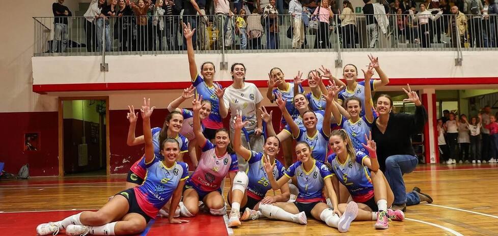 È il vero debutto dei sogni per un super Perullo Volley 