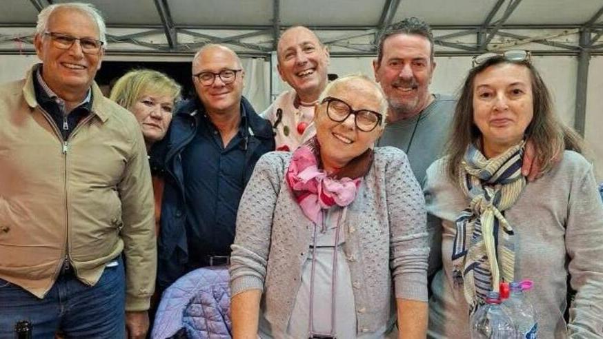 Al centro Laura Frangioni