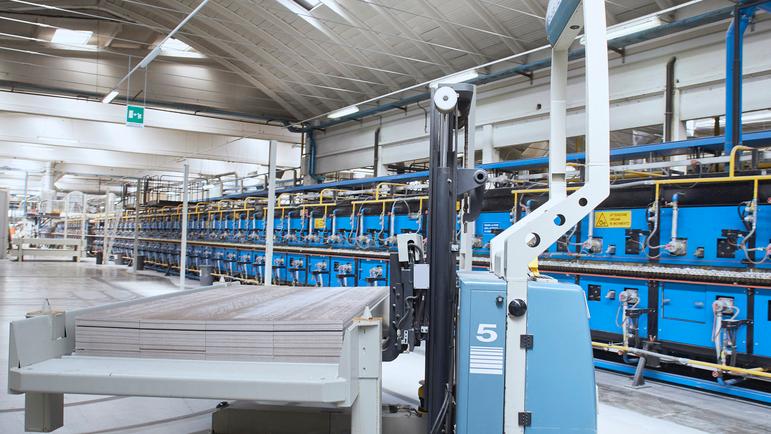 Ceramiche, numeri che spaventano: costi dell’energia, dazi Usa e India le spine nel fianco