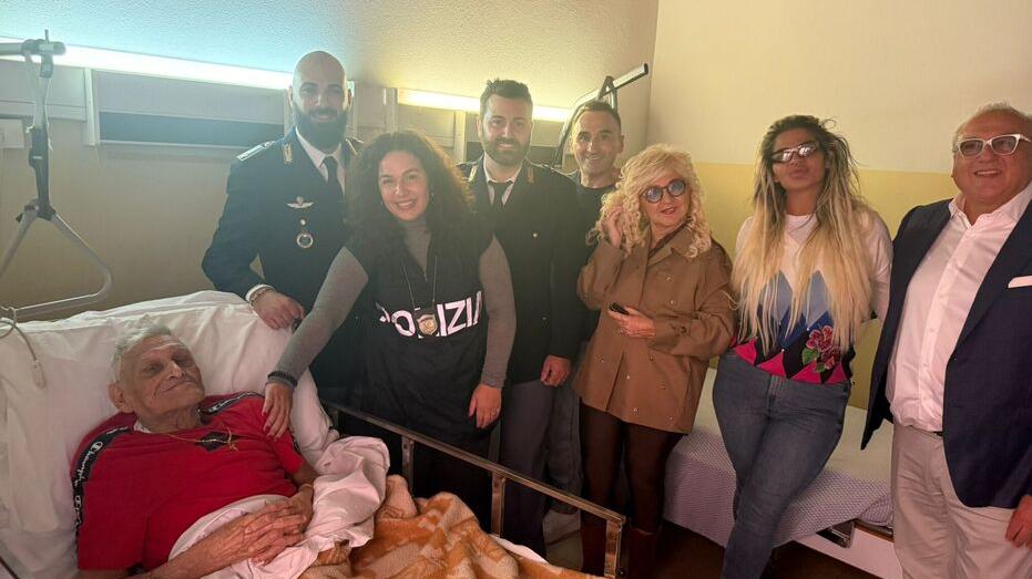 Ferrara, ruba collana in oro a un anziano: infermiere denunciato dalla polizia