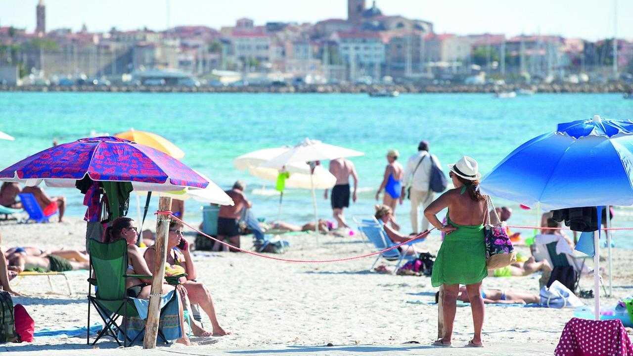 Tassa di soggiorno, l’isola boccia l’aumento voluto dal Governo