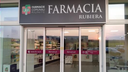 Rapina in farmacia a Rubiera: bandito armato di coltello fugge con l’incasso