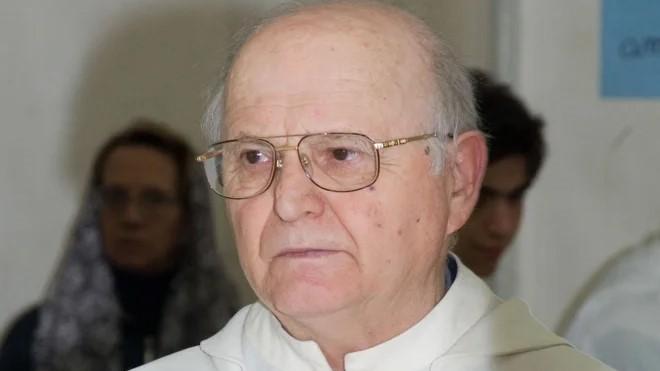 Addio a don Gianfranco Rossi: fu a lungo parroco di Montalto