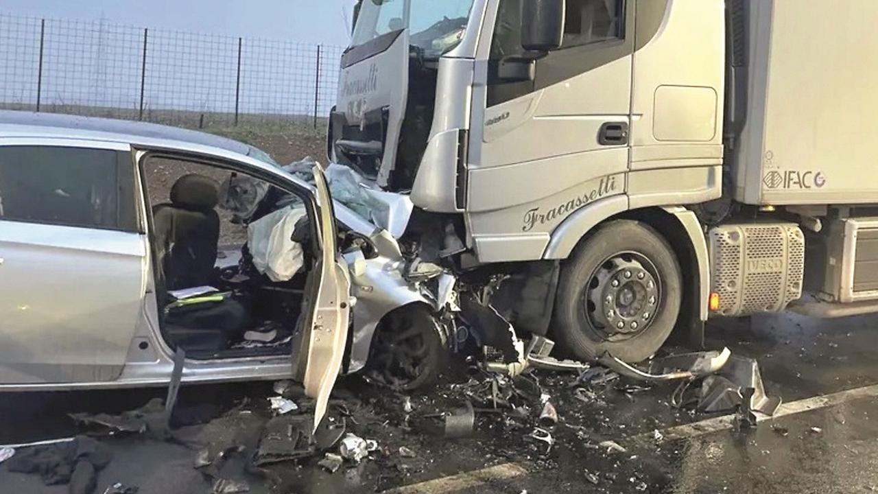 Automobilisti distratti alla guida, record di incidenti nel sud dell’isola: «Ogni comportamento scorretto può trasformarsi in tragedia»