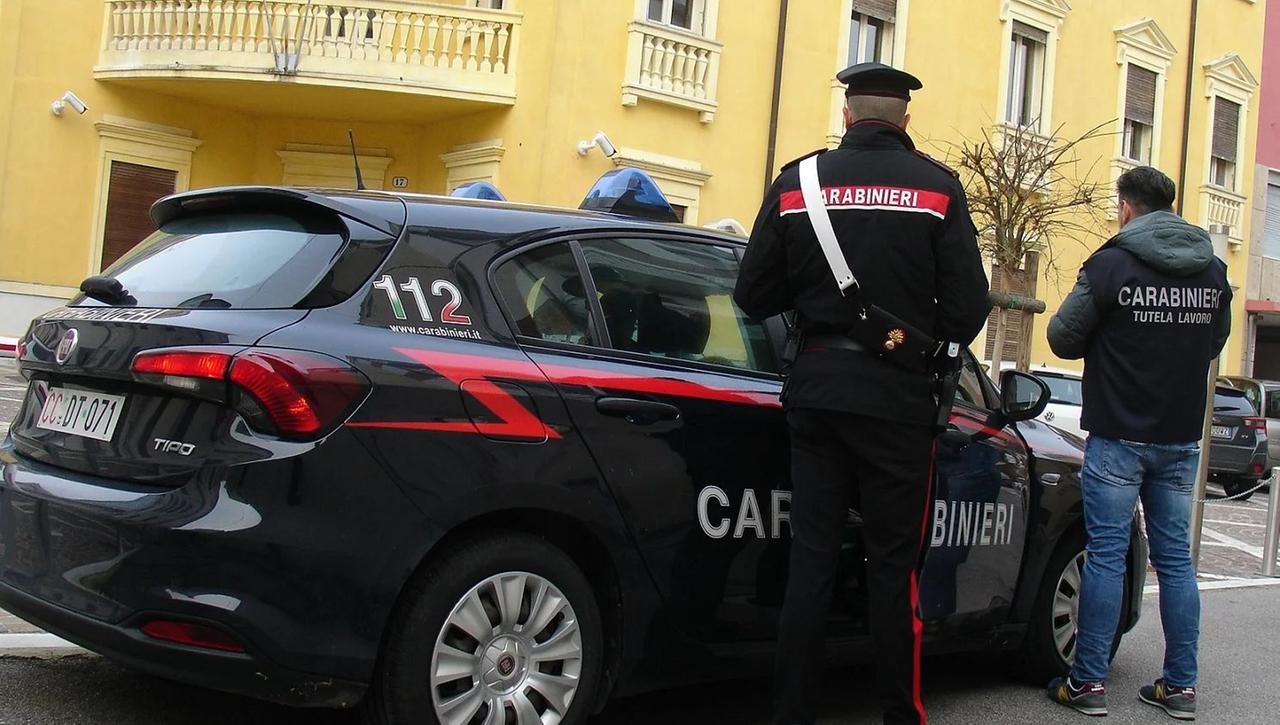Allevatore in carcere: è accusato di maltrattamenti in famiglia