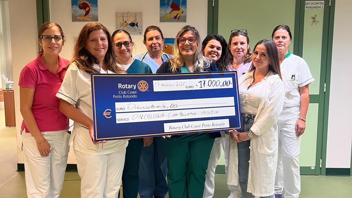 Maxi assegno del Rotary di Porto Rotondo per l’Oncologia della Asl Gallura