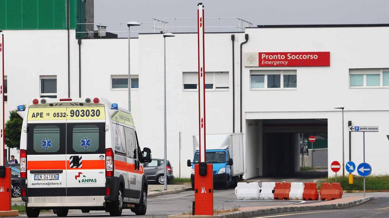 Investito sulle strisce a Ferrara, ferito un uomo di 42 anni