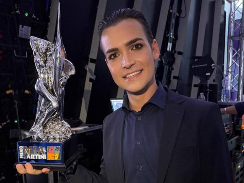 Valerio Scanu vince il “Premio Mia Martini 2025” – VIDEO