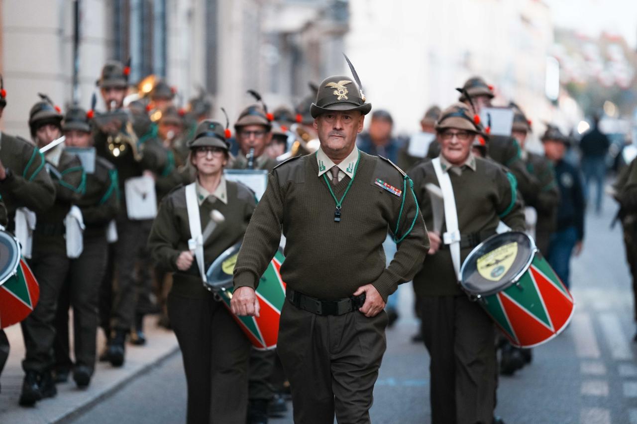 Alpini, oggi c’è la sfilata: ecco tutte le modifiche alla viabilità