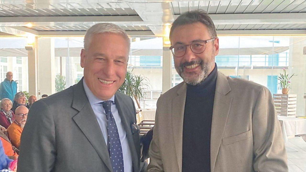 Il sindaco di Viareggio Giorgio Del Ghingaro con il nuovo vicesindaco Gabriele Tomei (foto Paglianti)