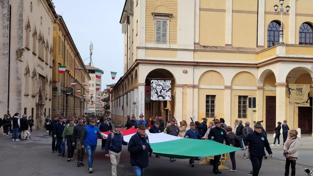 Alpini a Reggio Emilia: in 20mila per le penne nere