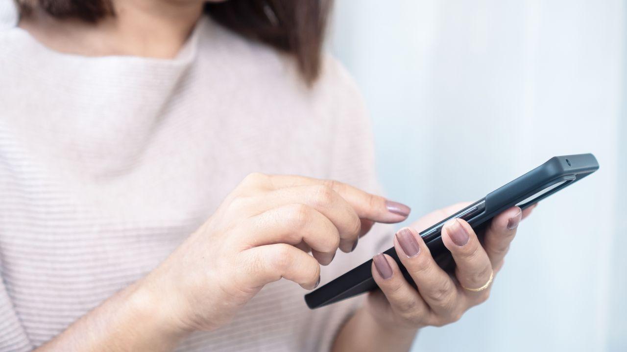 Attenzione alle chiamate con prefisso +30: la truffa telefonica arriva anche in Italia