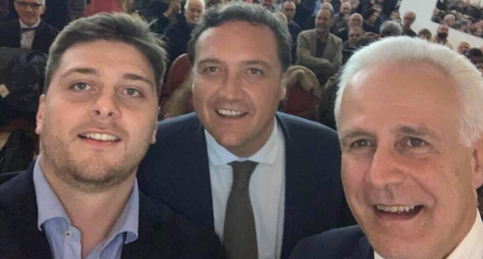 
	Il selfie di Termine con Marras e Giani dopo le regionali del 2020

